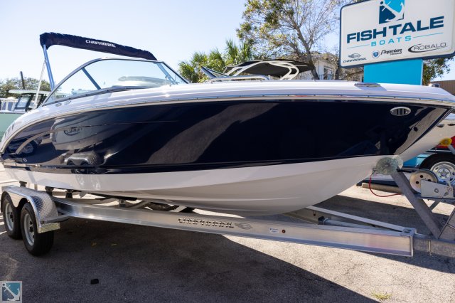 New 2025 Chaparral 21 SSi OB  Boat for sale